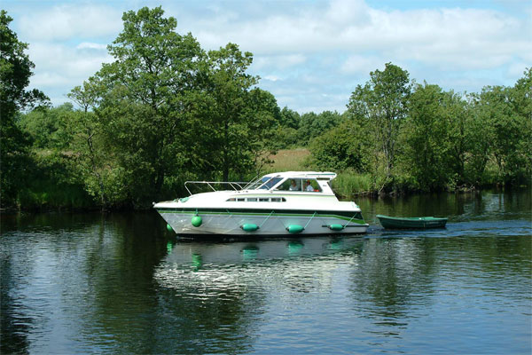 Cruisers for hire on the Shannon River - Town Star