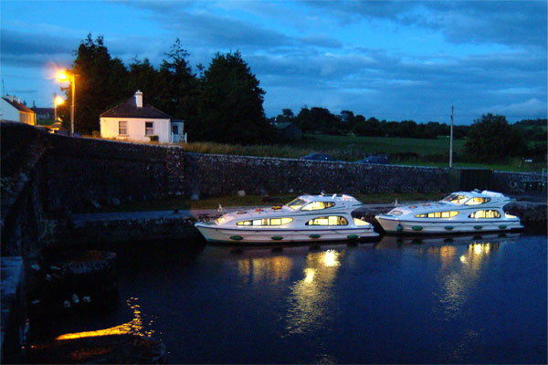 Cruisers for hire on the Shannon River - Caprice