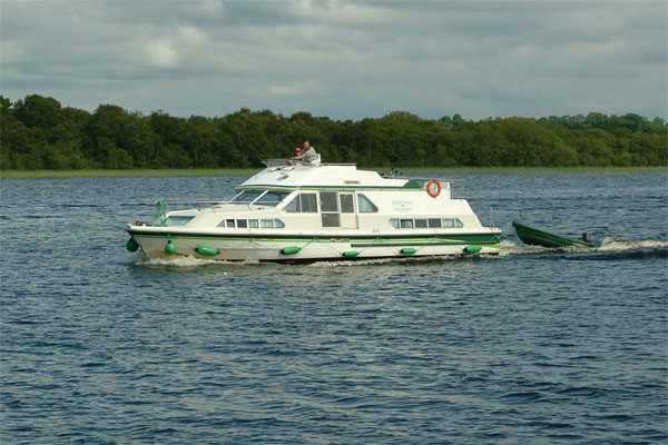 Cruisers for hire on the Shannon River - Shannon Star