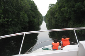 Cruising on the Shannon-Erne Waterway